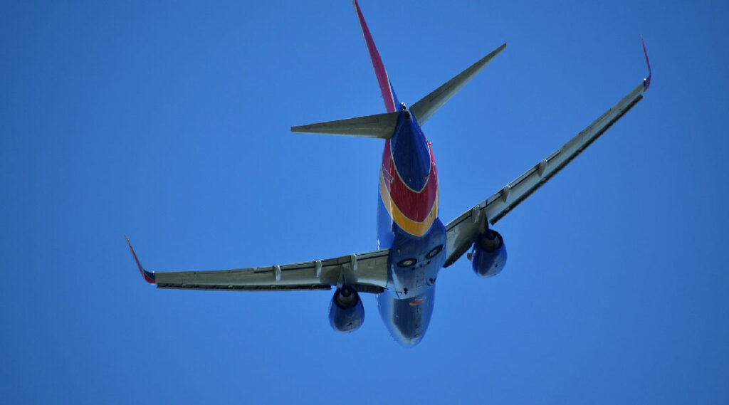 avião a descolar