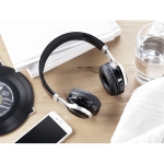 Auriculares over-ear bluetooth 4.2 modernos com logotipo impresso Jazz cor preto vista conjunto