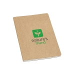 A capa em cartão inclui um bolso interior cor natural imagem com logo