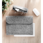 Pasta porta-documentos de tecido felpado cor cinzento vista conjunto