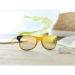 Óculos de sol com hastas de bambu cor amarelo vista conjunto principal