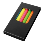 Caixa personalizável com 6 lápis de madeira cor preto na caixa