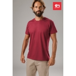 T-shirts personalizáveis em 100% algodão cor bordeaux vista conjunto