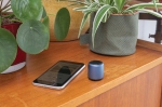 Coluna Bluetooth Pocket cor azul-marinho vista de ambiente