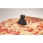 Cortador de pizza em forma de machado para merchandising Viking cor preto vista fotografia quarta vista