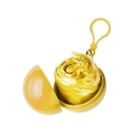 Impermeável de plástico dobrado numa bola com mosquetão cor amarelo terceira vista