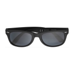 Óculos de sol de plástico reciclado com proteção UV400 cor preto primeira vista