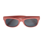 Óculos de sol de plástico reciclado com proteção UV400 cor vermelho primeira vista