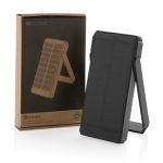 Powerbank de plástico reciclado, painel de carregamento solar 10.000 mAh cor preto vista com caixa