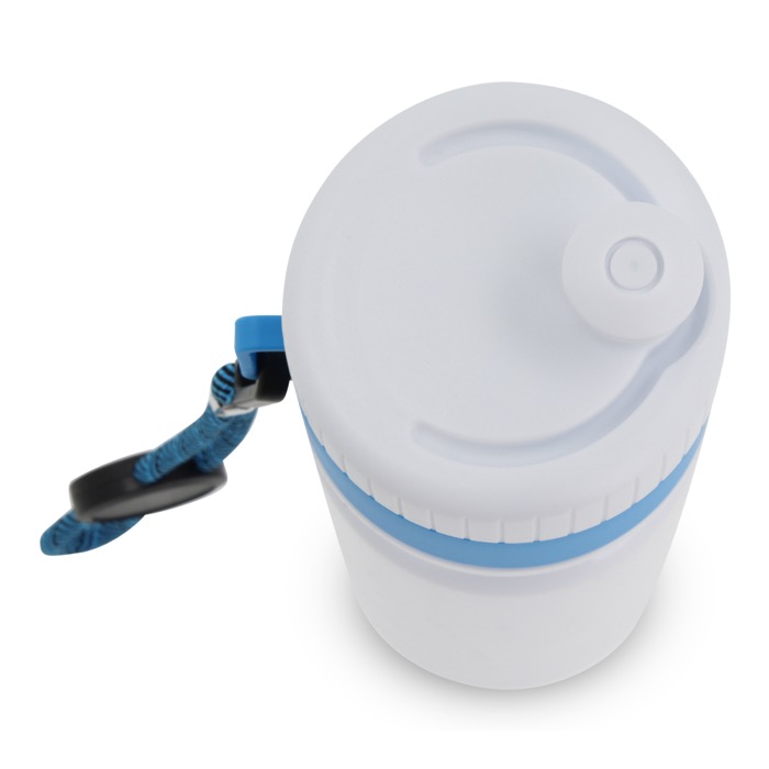 Garrafa desportiva livre de BPA com detalhe a cor e correia 500ml cor azul-claro quinta vista